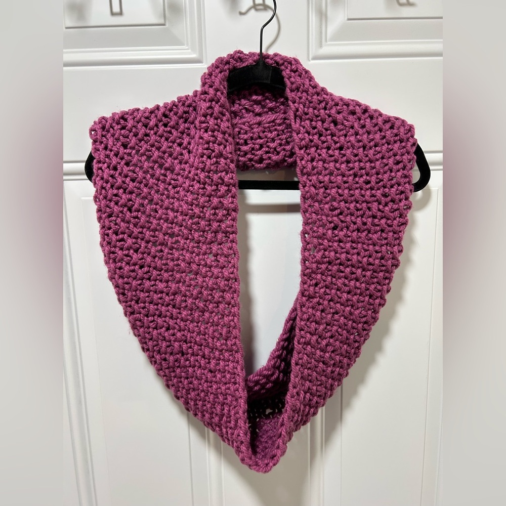 Elegant Pink Knit Scarf